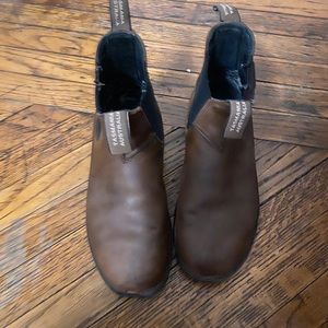 Blundstone boots - women’s size 8